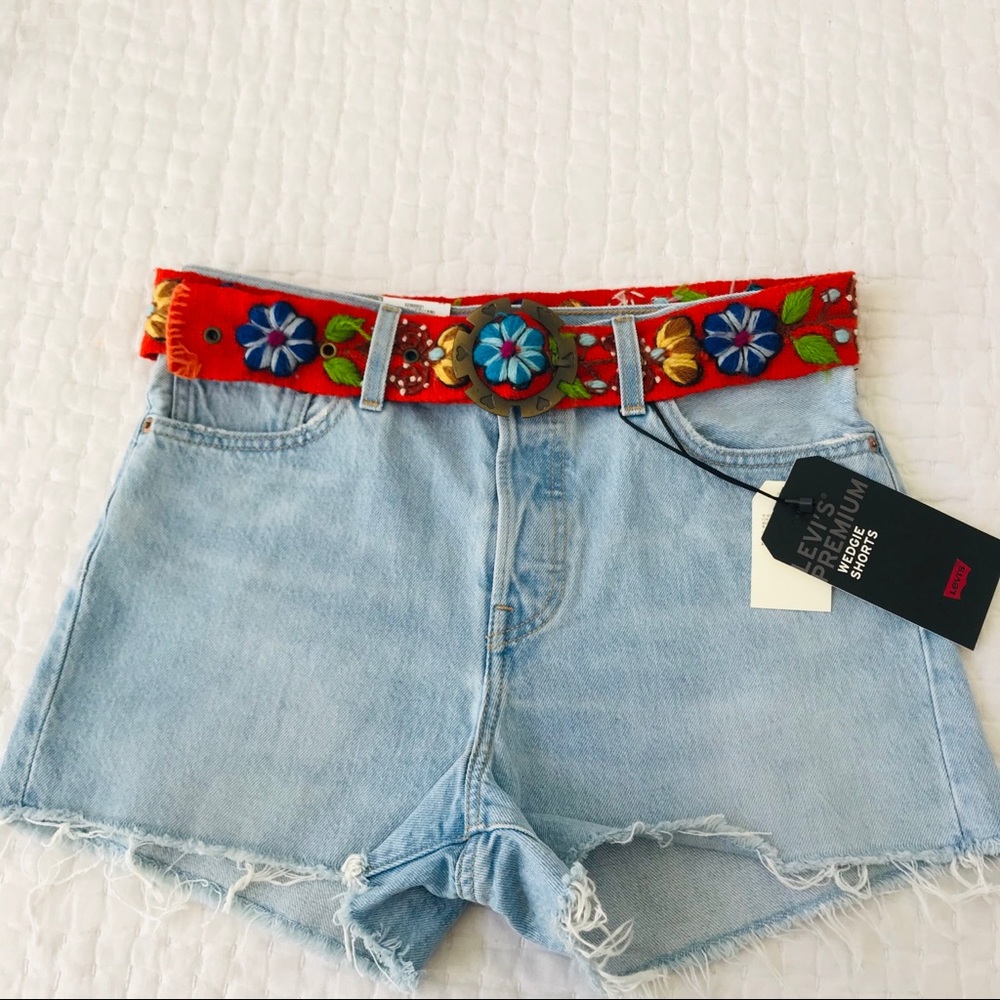 Levi’s Premium 501 Wedgie Shorts 29 NWT